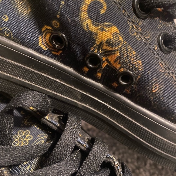 Elephant lotus low top sneakers - Picture 2 of 9